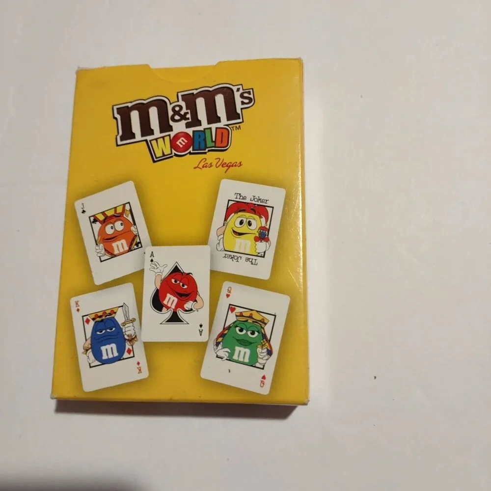 M & M WORLD  LAS VEGAS PLAYING CARDS-LIKE NEW**
